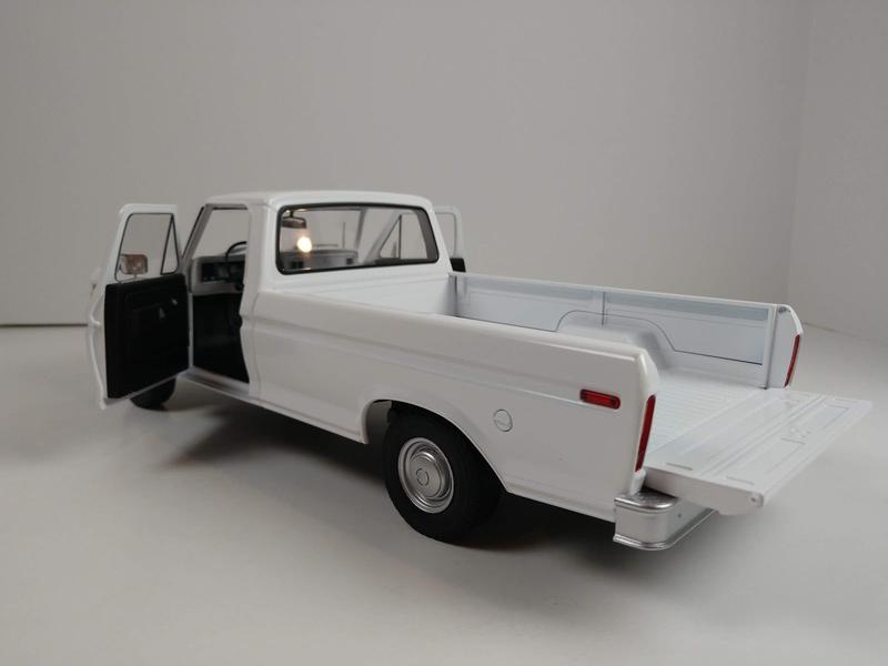 1:18 Scale Uncle Jesse’s 1973 Ford F-100 - White PREORDER