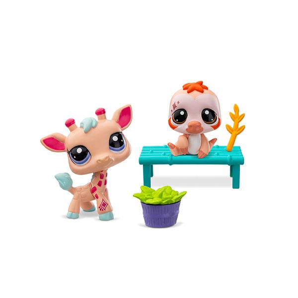 Littlest Pet Shop Pet Pairs - Series 2 - Includes 2 pets and accessories, collector card, and virtual code to unlock Roblox play