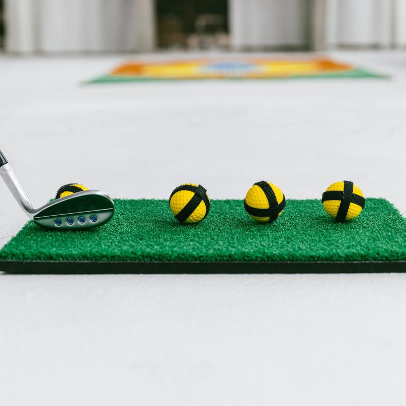 TrueBirdie Skee Golf - Golf Chipping Game with Velcro Balls, Chipping Mat and Scoreboard