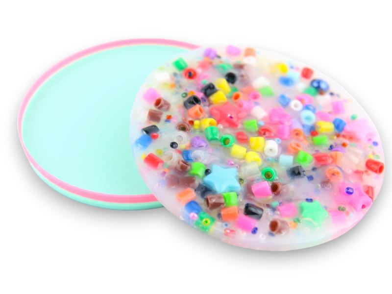 Circle Pick Party Pad and Tray- Satisfy Your Urge to Pick, Pop and Peel Stress-Free!