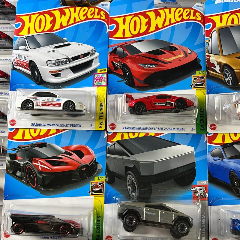 Hot Wheels Mainlines Case Q 2024 Diecast Cars Collectibles scale 1:64 Assorted Variety