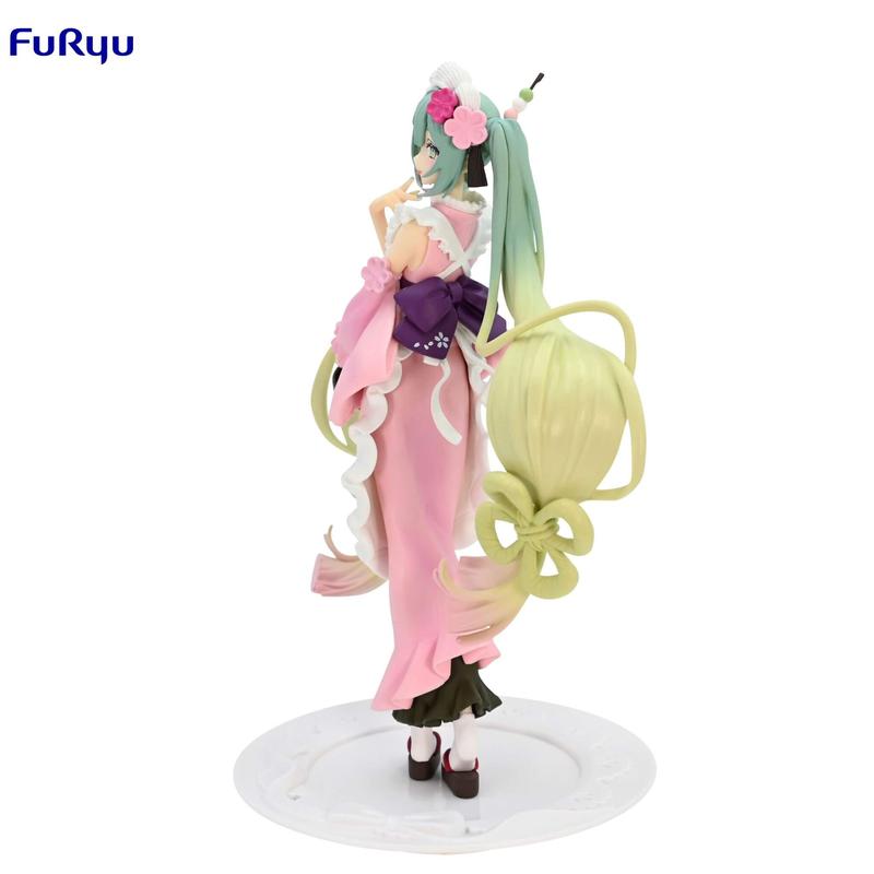 Furyu Hatsune Miku Exceed Creative Matcha Green Tea Parfait Figure, 8.25