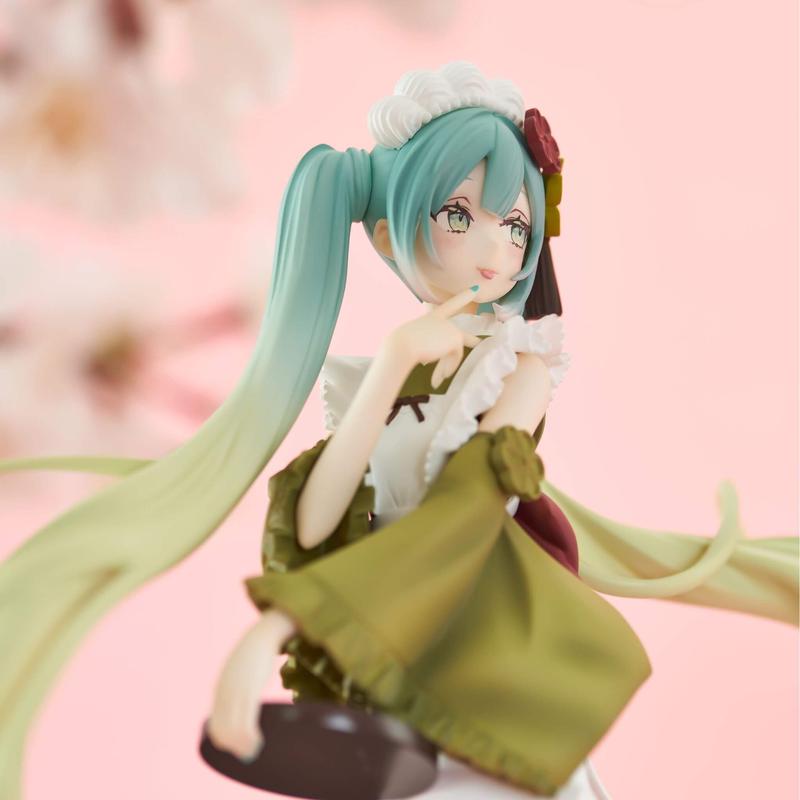 Furyu Hatsune Miku Exceed Creative Matcha Green Tea Parfait Figure, 8.25