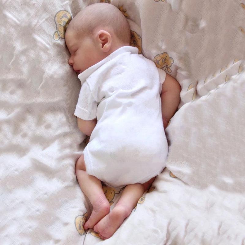 Realistic Reborn Asleep Doll, 1 Set 18 Inch Soft Silicone Newborn Bebe & Accessories, Alive Kid Cute Bedtime Toy, Birthday Gift For Child