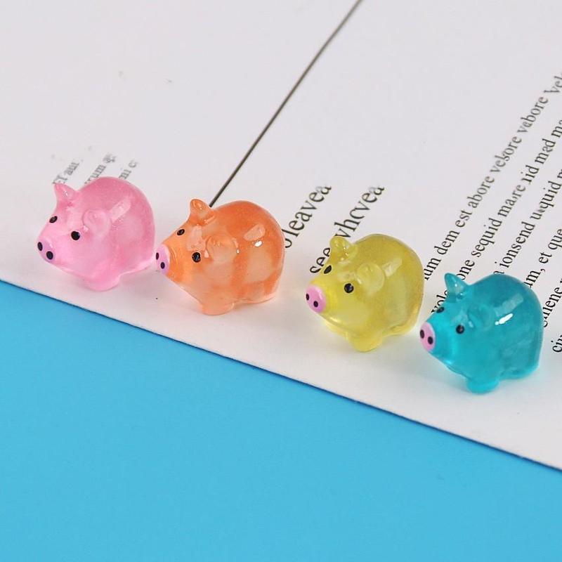 Mini Cartoon Piggy Design Resin Ornament, Cute Piggy Shaped Decorative Ornament, DIY Handmade Jewelry Resin Accessories, Micro Landscape Decoration, Luminous Piggy for Fish Tank