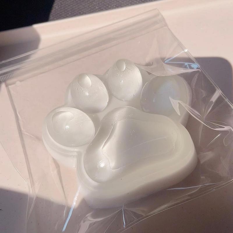  MOBECK 5” X-Large Cat Paw Taba Squishy Toy, Clear Cat Paw Squeeze Toys, Kitty Fidget Toy for Stress Relief, Pinch Toys Family Squishy for Adult Kids, Ultra Soft High Resilience Squishy Toys