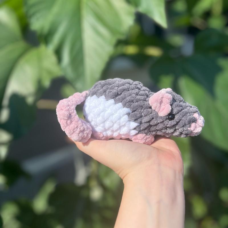 Rat Shopkeeper Handmade--=%2=- Crochet=%2=-- Pocket Pal--=%2=- diy=%2=----=%2=- crochet=%2=-- diy crochet