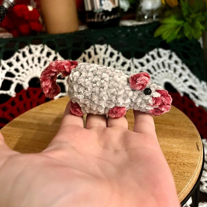 Rat Shopkeeper Handmade--=%2=- Crochet=%2=-- Pocket Pal--=%2=- diy=%2=----=%2=- crochet=%2=-- diy crochet