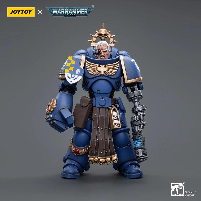 JOYTOY 1 18 Warhammer 40K Ultramarines Lieutenant with Power Fist Anime Games Figures Toys Collection Model Set-BARWEER