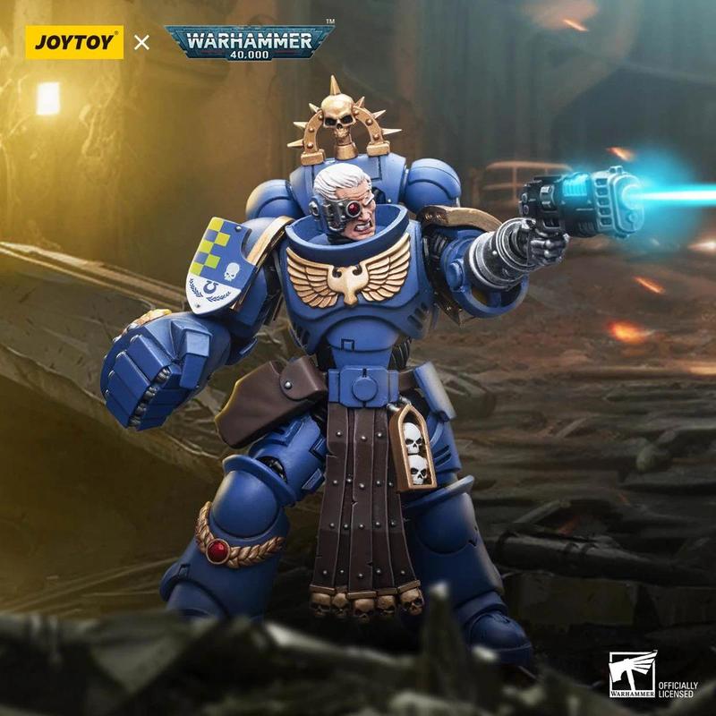 JOYTOY 1 18 Warhammer 40K Ultramarines Lieutenant with Power Fist Anime Games Figures Toys Collection Model Set-BARWEER