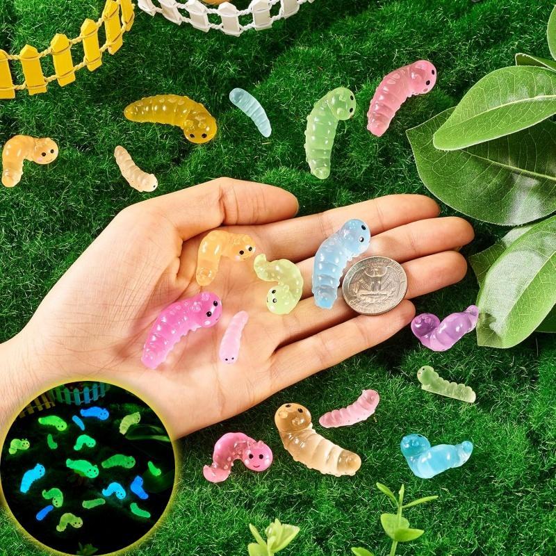 Random Color Cute Glow in The Dark Worm Shaped Decoration, 30 50pcs Luminous Worm Ornament, DIY Decoration Accessories for Home & Garden & Car