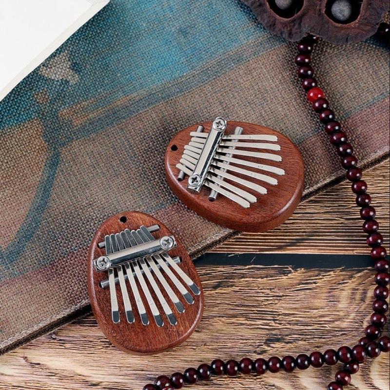 8 Key Mini Exquisite Finger Thumb Piano, Cute Pendant Keychain Accessories, Portable Musical Instrument For Music Enthusiast