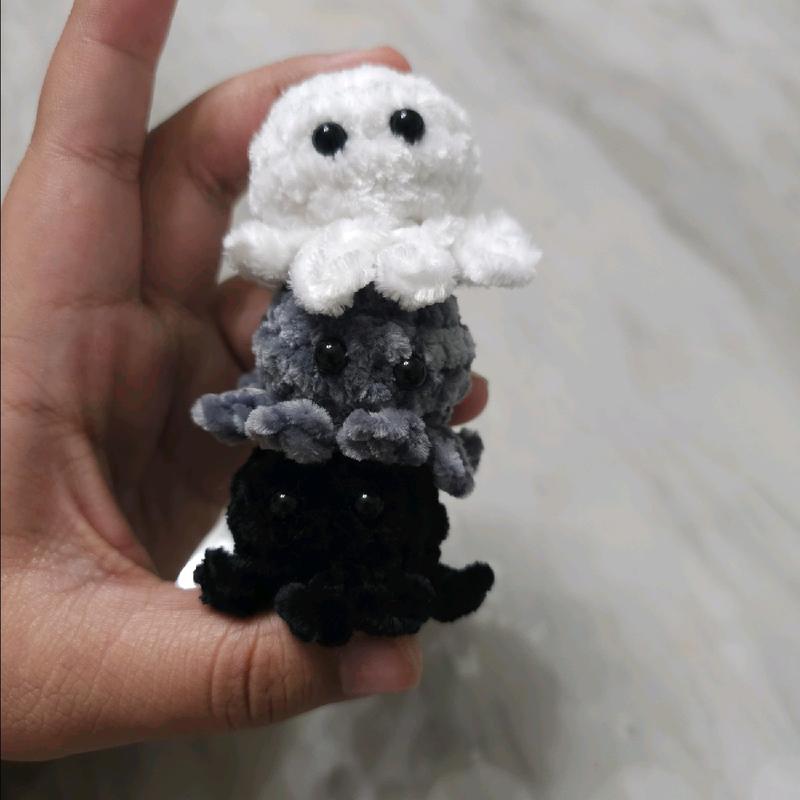 Crochet Mini Octopi